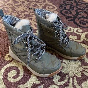 Columbia "Meadows™ Shorty Omni-Heat™ 3D Boot"